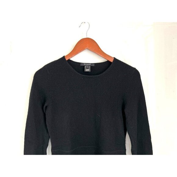 Scoop NYC Black Cashmere Long Sleeve Peplum Pullover Sweater Size Small - Picture 5 of 5